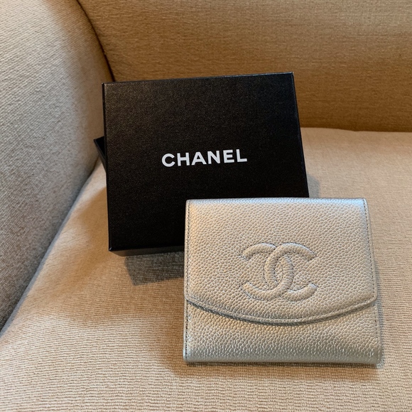 CHANEL Handbags - Chanel Caviar Timeless Compact Wallet